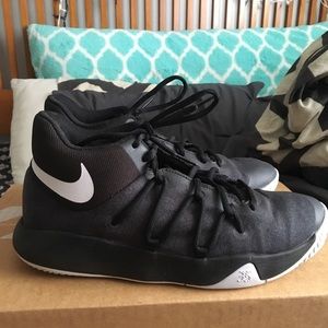 Nike KD Trey 5 V Basketball Shoes